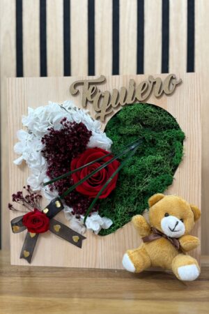 Cuadro de Madera Corazón Floral con Oso